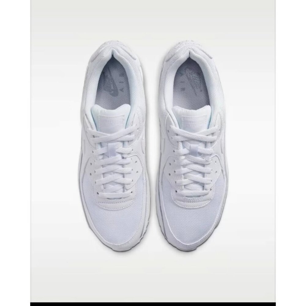 NIKE AIR MAX 90 MEN'S NWT AND BOX